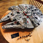 Série Star War 7541 pièces : Faucon Millenium Ultime - Ensemble Maître Constructeur
