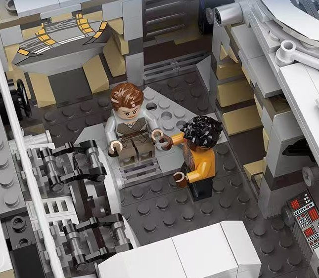 Série Star War 7541 pièces : Faucon Millenium Ultime - Ensemble Maître Constructeur