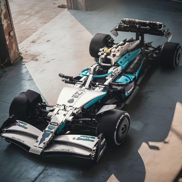 Mercedes-AMG W15 F1 Team Ensemble de blocs de construction 1936 pièces - Édition sarcelle MK6022