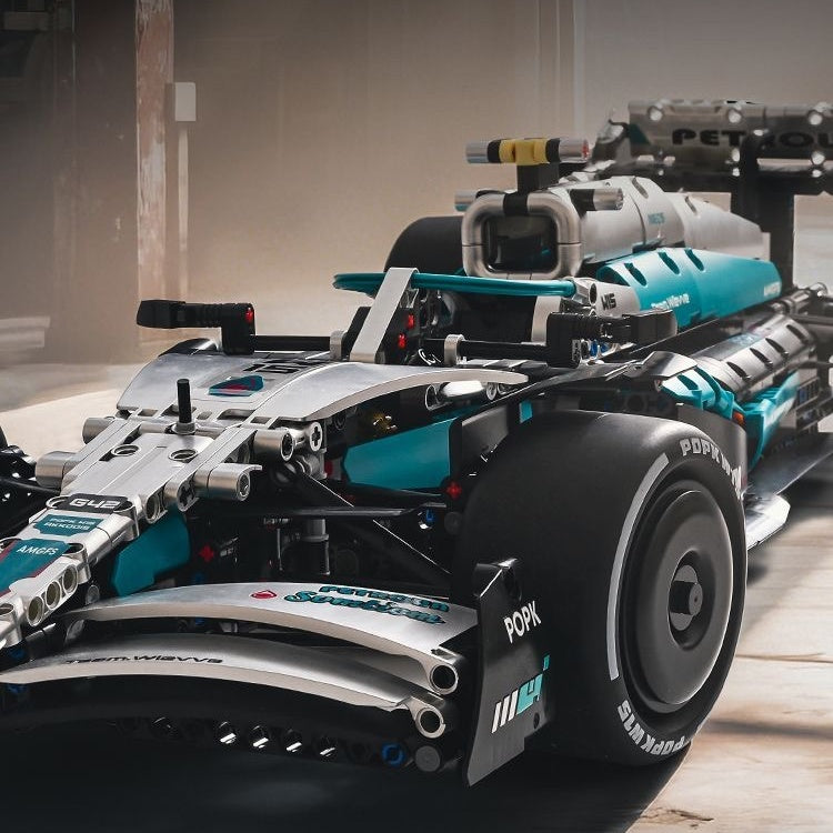 Mercedes-AMG W15 F1 Team 1936PCS Building Block Set - Teal Edition MK6022