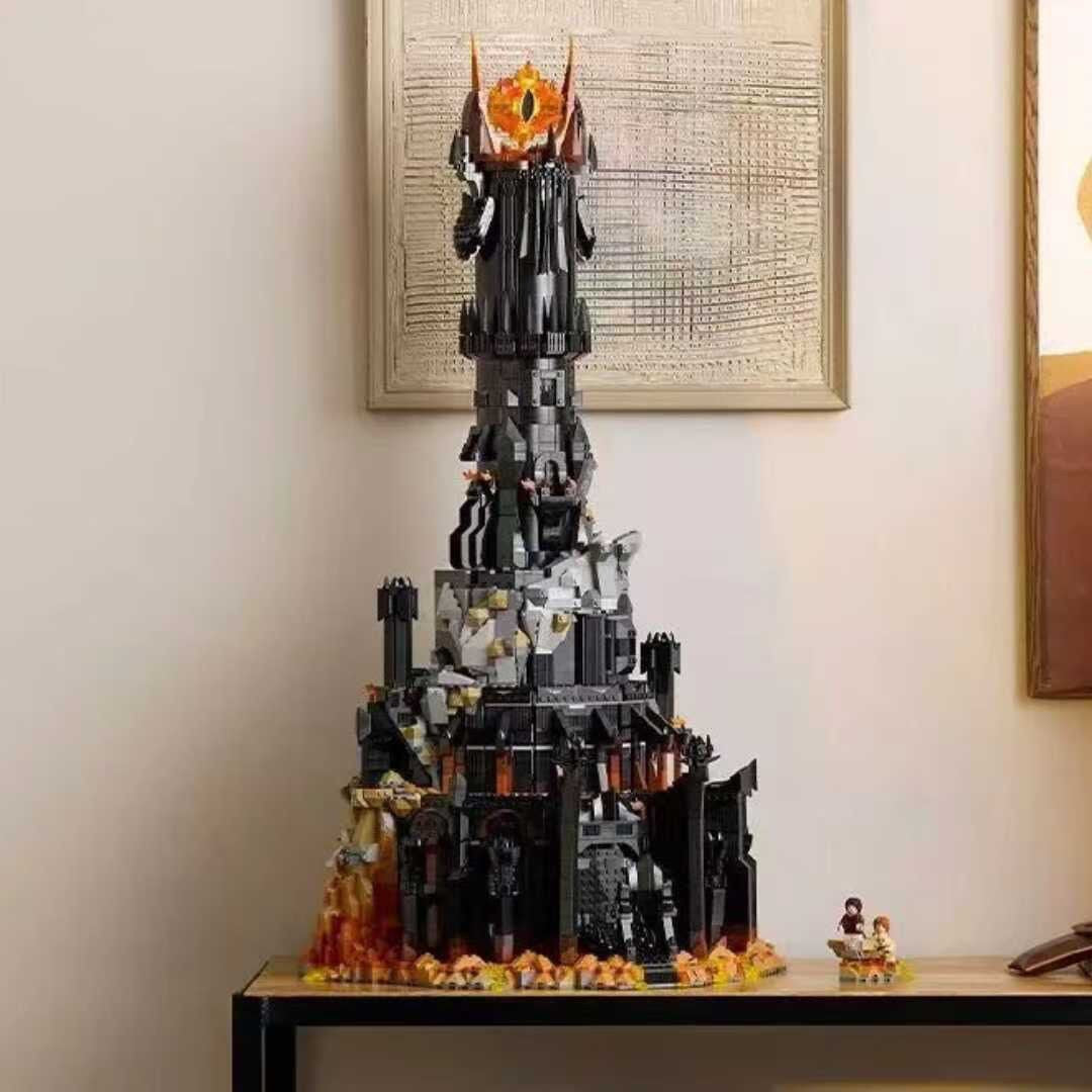 Le Seigneur des Anneaux : Ensemble de construction La Tour Sombre de Barad-dûr – 5471 pièces | Œil de Sauron Lumineux | Intérieur de 5 étages