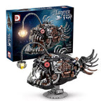 Construisez la Bête des Profondeurs — Kit de Construction Steampunk Poisson Lanterne Mécanique